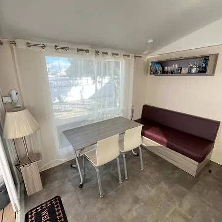 아파트 Room1